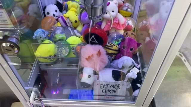 ОПА!!! НАСТОЯЩАЯ ИГРА В КАЛЬМАРА В МАЛЕНЬКОМ АППАРАТЕ С ИГРУШКАМИ / ТАКОЙ ПОДСТАВЫ КИРЮША НЕ ЖДАЛ…