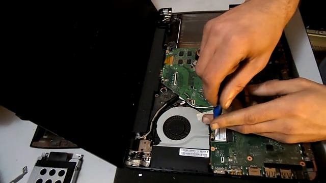 Разбор ноутбука Asus X550C / Disassembly laptop Asus X550C