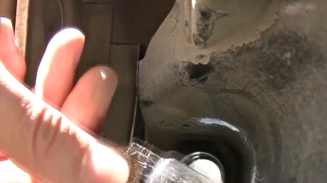 Lada Granta - замена дневного ходового огня (ДХО) на Лада Гранта. Самостоятельная замена лампы.