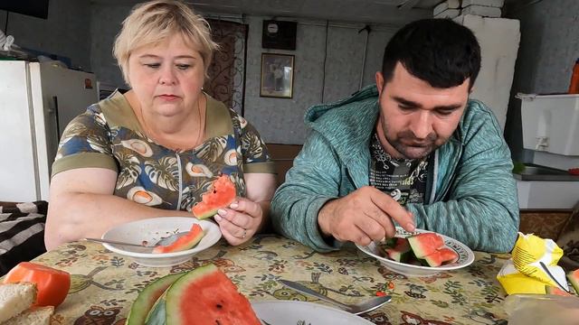 МУКБАНГ Пообедал и посмеялись.