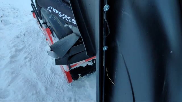 Установка снегоотбойника на сани мотобуксировщика (толкач).