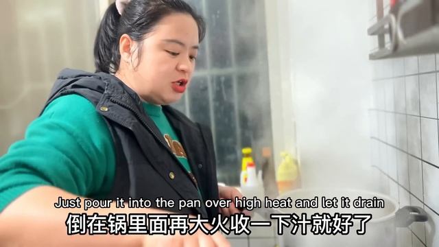 买4根猪蹄，丹丹做红烧猪蹄，色泽红亮，软烂Q弹，大口啃着吃真解馋【胖手手丹丹】