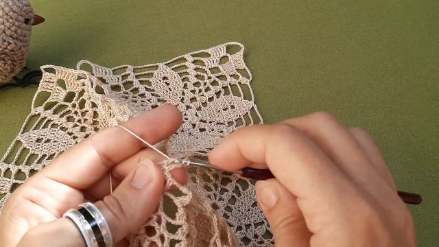 Скатерть из квадратных мотивов. Присоединение 4 мотива.