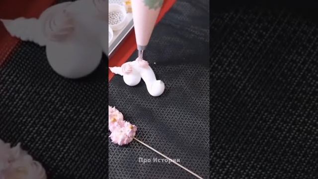 Торты и вкусняшки + страшная история "Жуткий дом"
