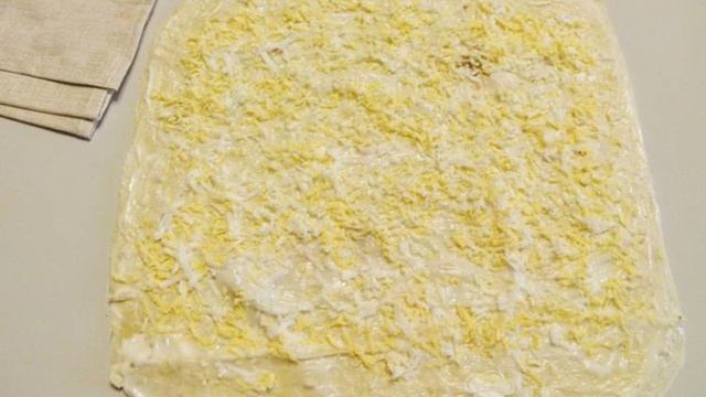 Рулет из лаваша со шпротами на Новый год