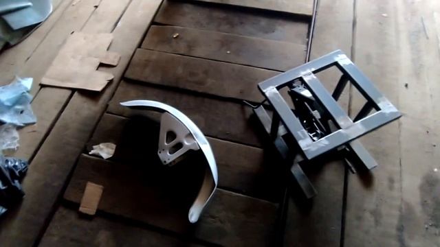 [COLT] Разложился в дальняке | Мопеду конец?