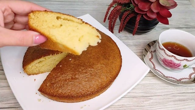 Пекла вчера, пеку и сегодня! Если Манник, то только по этому Рецепту! Этот Пирог вкуснее торта!