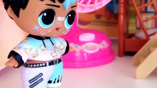 МАЛЫШ РАСТЕТ, ЦВЕТОЧЕК В ПЛАТЬЕ НЕ ВЛЕЗАЕТ)?? Куклы ЛОЛ  СЮРПРИЗ семейка Смешные мультики Даринелка