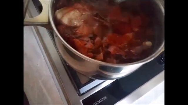 Подчеревок, вареный в луковой шелухе