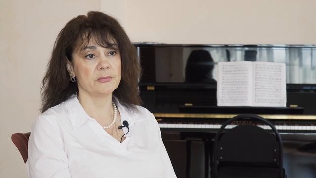 Театральные профессии. Концертмейстер | Астраханский театр оперы и балета
