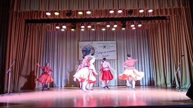 "Казачья пляска"-ансамбль танца " Огоньки", рук. И.П.Тиссен