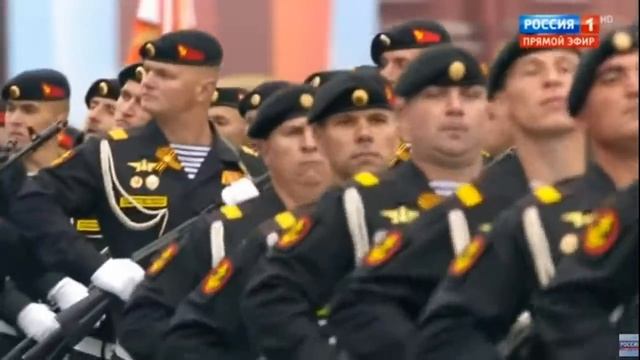 парад в США и РОССИИ сравни