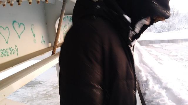 Кому не слабо окунуться в сугроб Zацените 34,6 тыс подписчиков на канале @MarMS.  YouTube