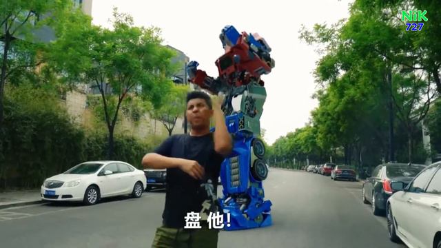 Оптимус Прайм против Бамблби / Optimus Prime vs Bumblebee