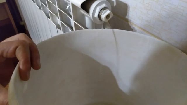 Отопление как стравить воздух в радиаторах ?