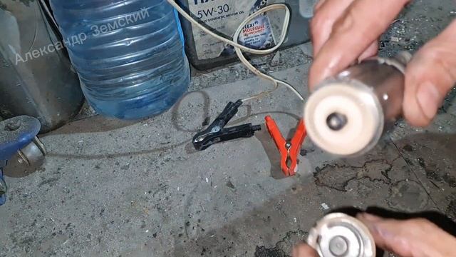 Разбираю бензонасос. Посмотрим что находится внутри. Бензонасос типа ВАЗ 2110.