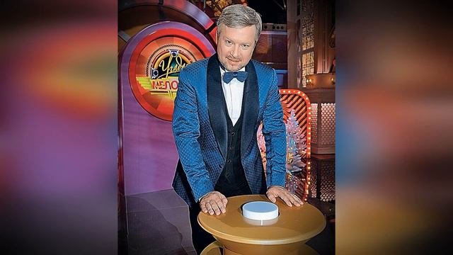 ТОЛЬКО ПОСМОТРИТЕ! Кто жена и как выглядят дети известного ведущего Валдиса Пельша?