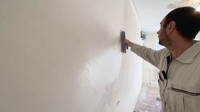 Как наносить шпаклевку правильно.