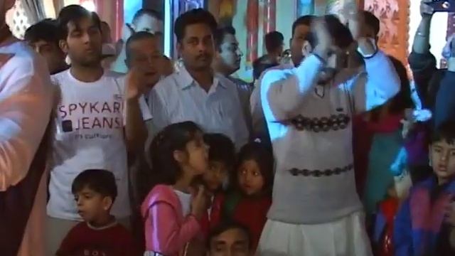 Харе Кришна киртан - Аиндра прабху