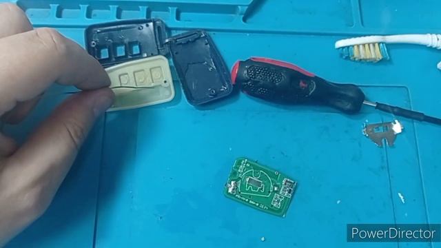 Не работает брелок от сигнализации, паяем