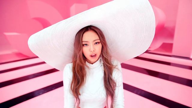 BLACKPINK - ‘뚜두뚜두 (DDU-DU DDU-DU)’ M⁄V