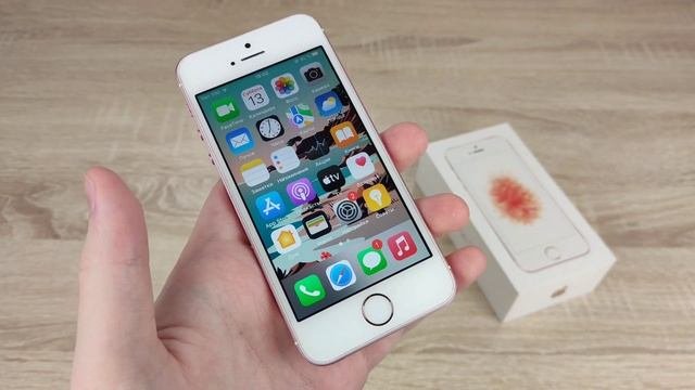 iPhone SE 2016 В 2023 ГОДУ - СТОИТ ЛИ ЕГО ПОКУПАТЬ?