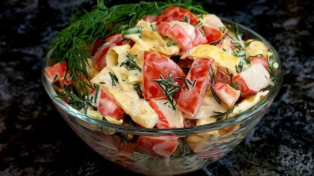 Салат легкий, нежный и очень вкусный, готов за 5 минут!