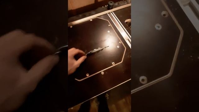 циркулярная пила в стол верстак