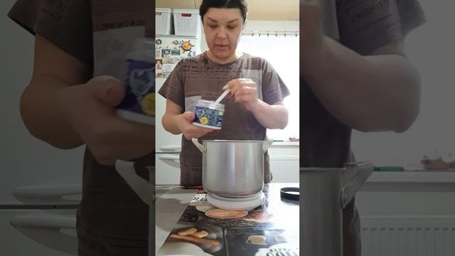 яблочное повидло очень вкусно
