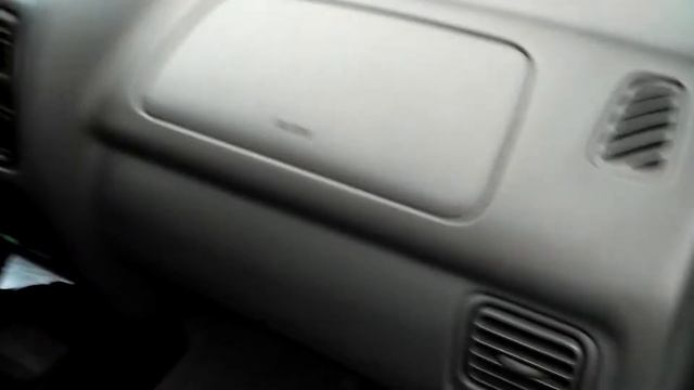 Замена Салонного фильтра Сузуки Гранд Витара  и Шевроле трекер