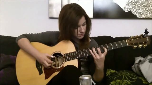 Gabriella Quevedo - грає на гітарі