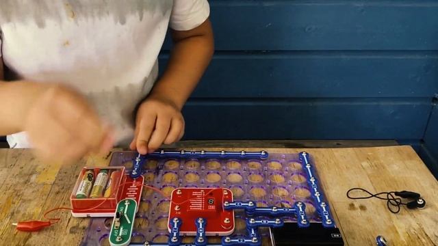 Электрический конструктор Знаток супер измеритель. Собираем омметр