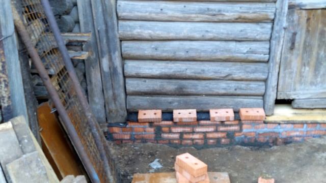 Деревенский дом спасен..mp4