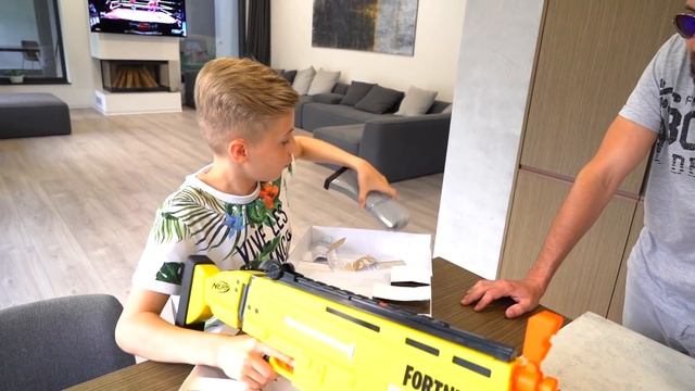 Я против ПАПЫ. NERF - FORTNITE - REBOOT. I'm against dad.