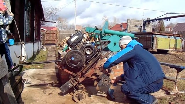 Домкрат для мотоблока Подъемник своими руками Мотоблок Подъемник Замена колес Самодельный подъемник