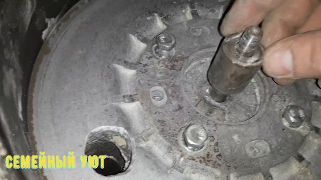 Зернодробилка своими руками из тормозного барабана. Крупорушка своими руками.