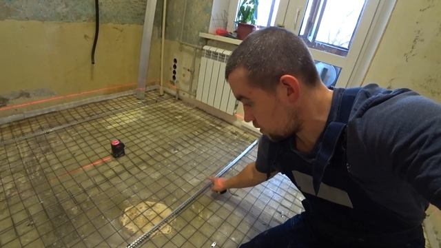 Заливка пола. Как залить черновой пол своими руками