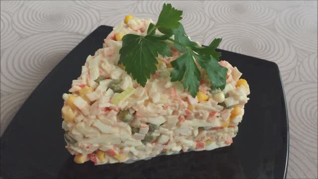 Крабовый салат по-мексикански )))