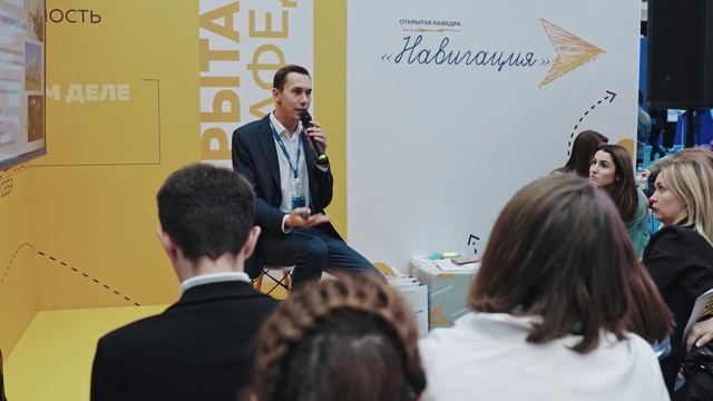 В КАДРЕ: благовещенские учителя Елена Чумакова и Илья Уточкин