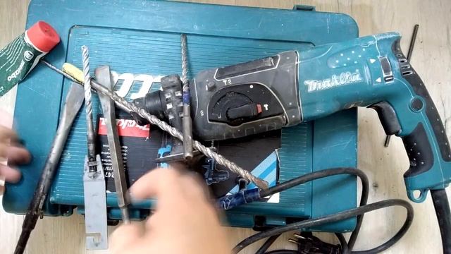 Как пользоваться перфоратором.