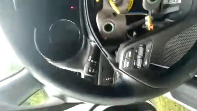 самостоятельное снятие руля с киа церато 2013 года