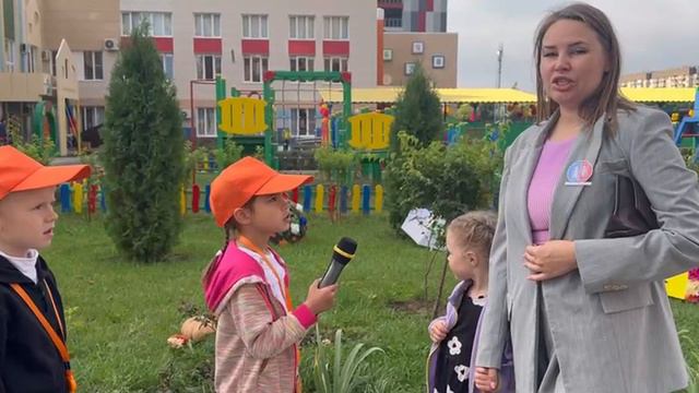 Праздничный репортаж юный блогеров.