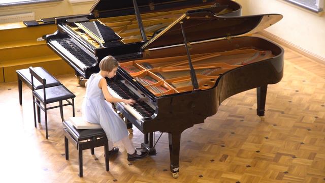 Сергей Слонимский "Колокола", исполняет Марианна Харисова