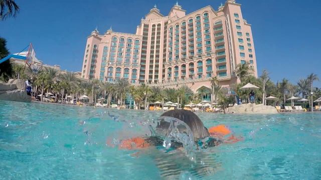Hotel Pool Fun - Family Holidays - Kid's Water Game - Atlantis Hotel