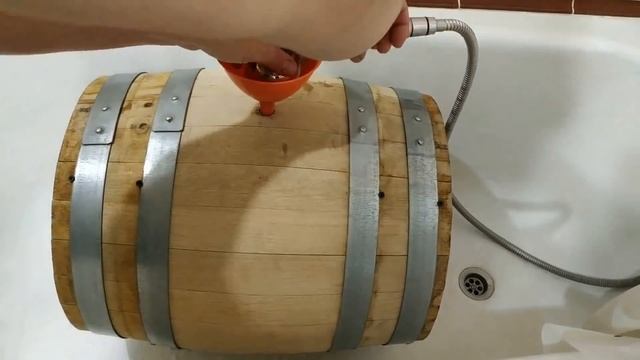 Рассохшаяся бочка