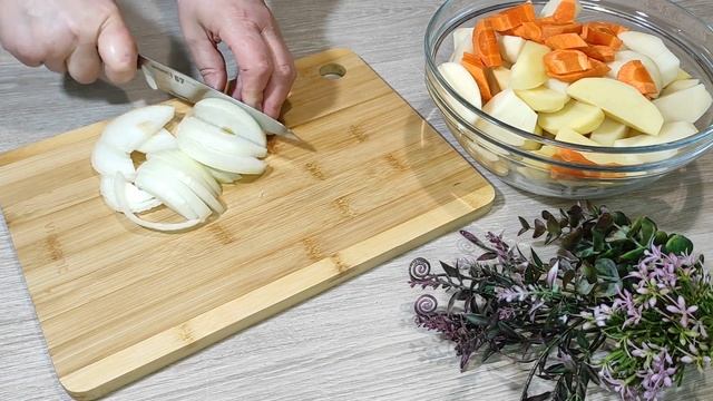 Куриные бедра с картошкой- запечённые в рукаве. Рецепт без хлопот. Ну очень вкусно