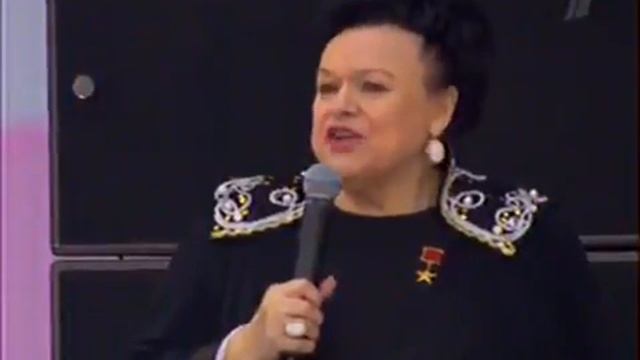 Поклонимся великим тем годам - Людмила Зыкина