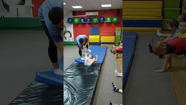 Спортивная акробатика для начинающих. Пробные занятия /31.09.2021г/