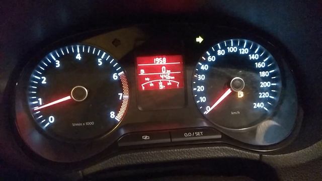 VW POLO sedan Сколько проедет на пустом баке. Эксперемент