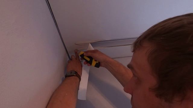 Как сделать скрытый карниз, когда потолок уже установлен гардина05 или ПК14